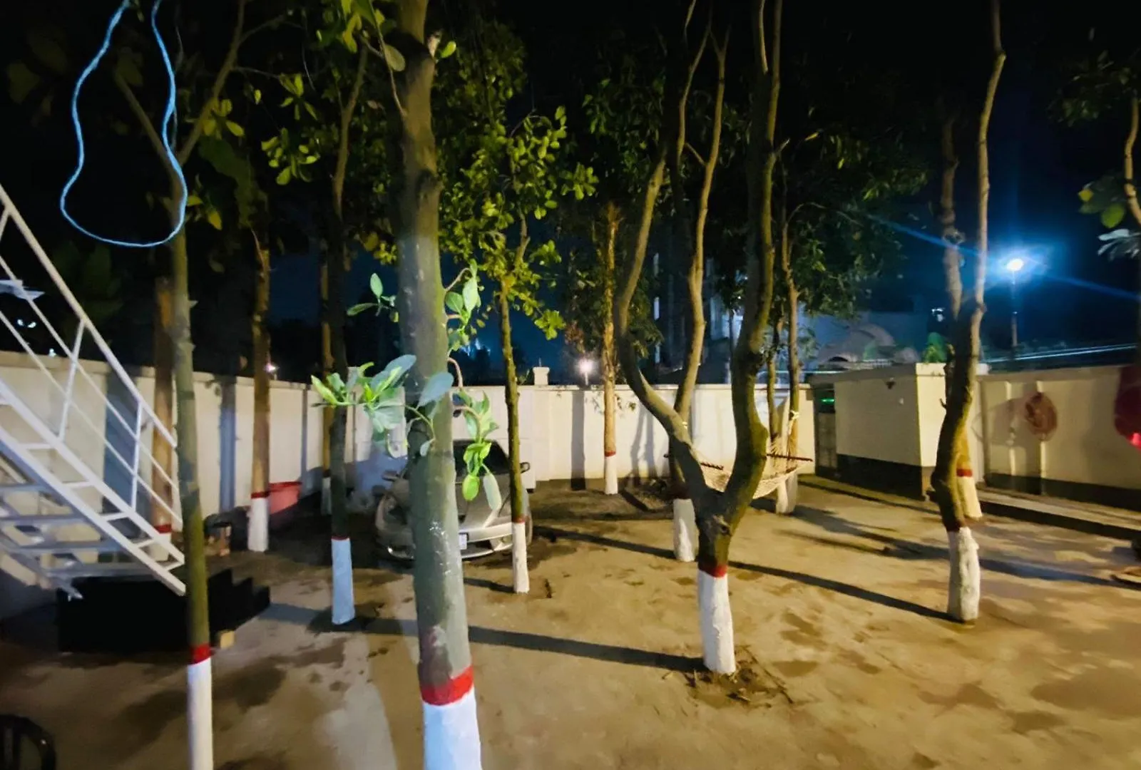Apartment Penthouse-Private Room Attached Bath Ac Rooftop-Basundhara R/A Dhaka